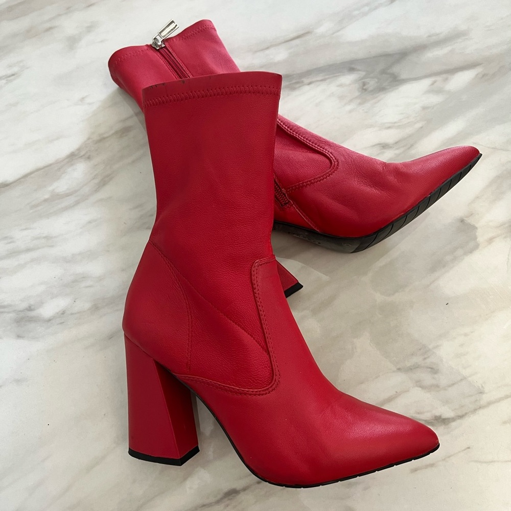 Red Kenneth Cole booties